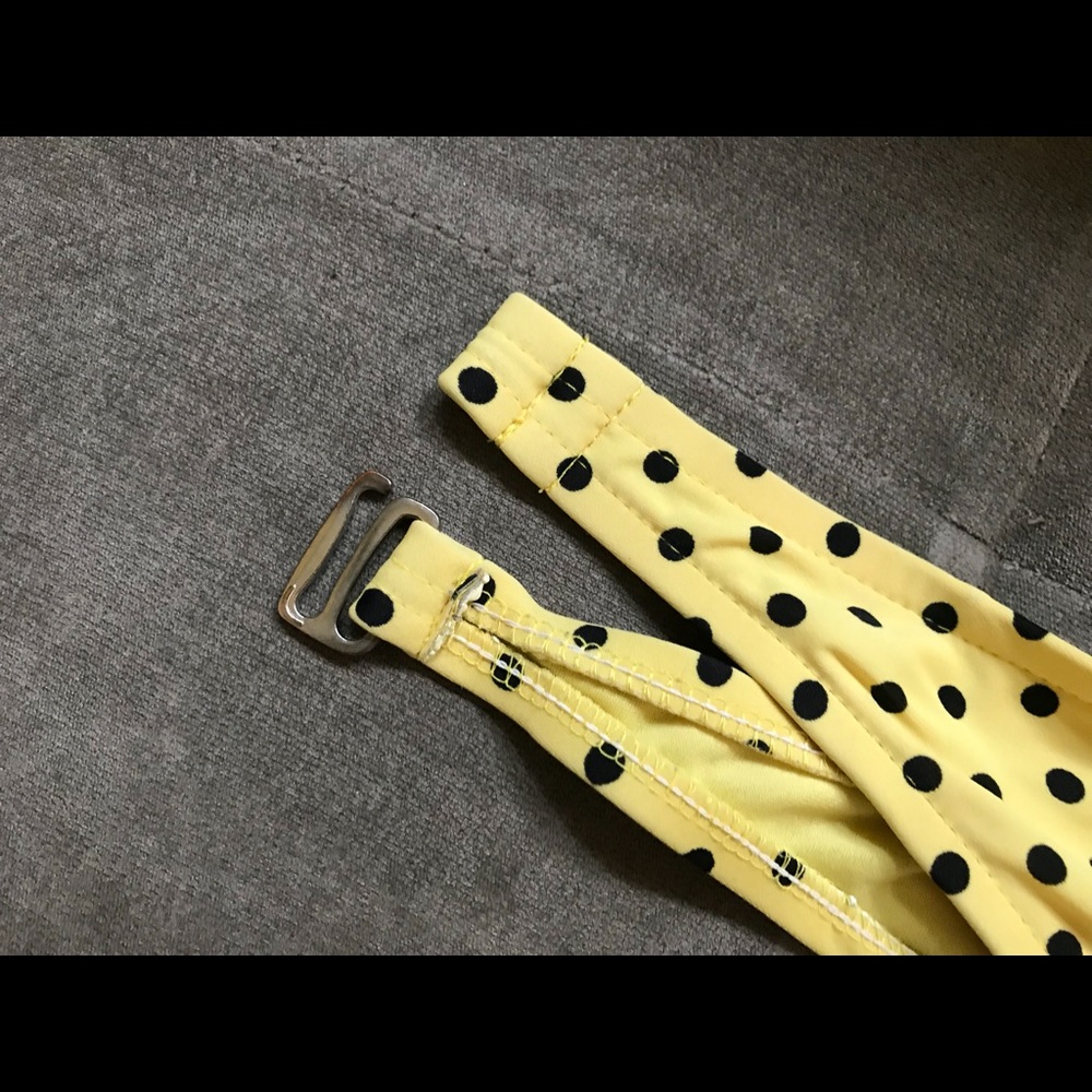 Yellow Polka-dot bikini - Picture 2 of 4